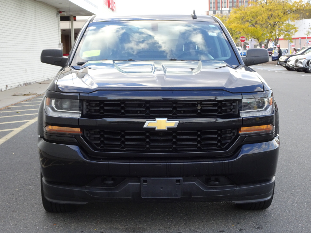 Chevrolet Silverado 1500 4WD Double Cab 143.5" Custom 2018 Chevrolet Silverado 1500 4WD Double Cab 143.5" Custom 2018