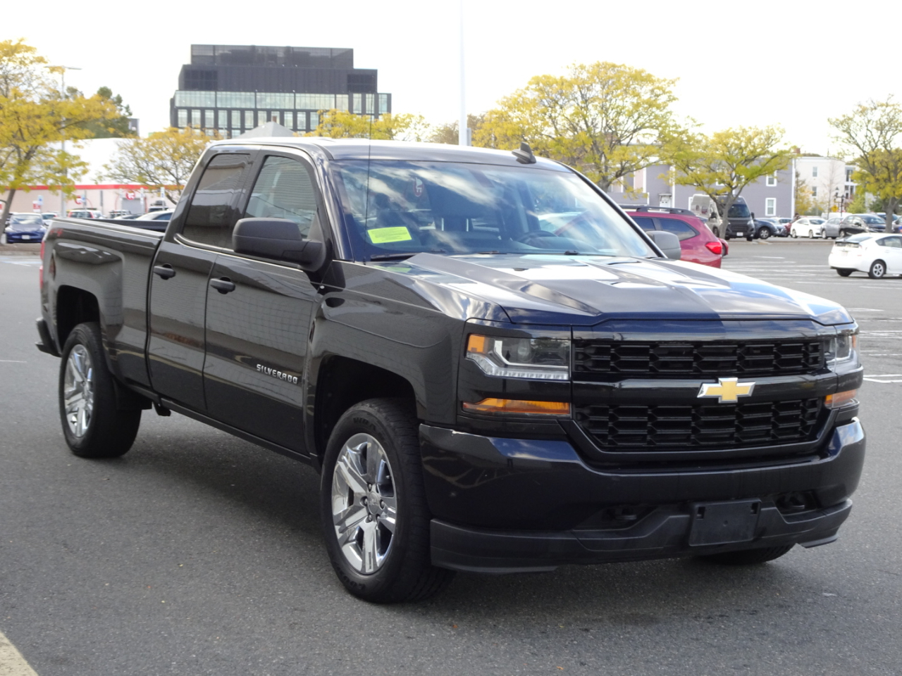Chevrolet Silverado 1500 4WD Double Cab 143.5" Custom 2018 Chevrolet Silverado 1500 4WD Double Cab 143.5" Custom 2018