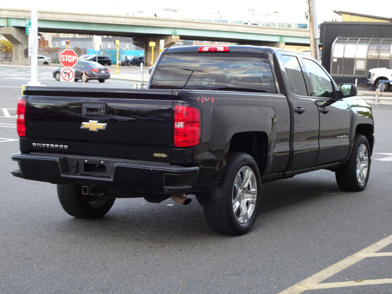 Chevrolet Silverado 1500 4WD Double Cab 143.5" Custom 2018 Chevrolet Silverado 1500 4WD Double Cab 143.5" Custom 2018