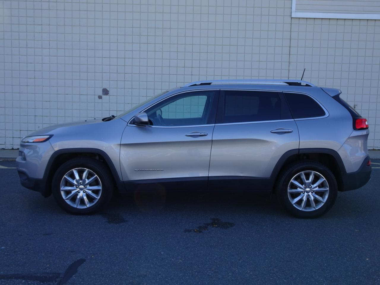 Jeep Cherokee 4WD 4dr Limited 2016