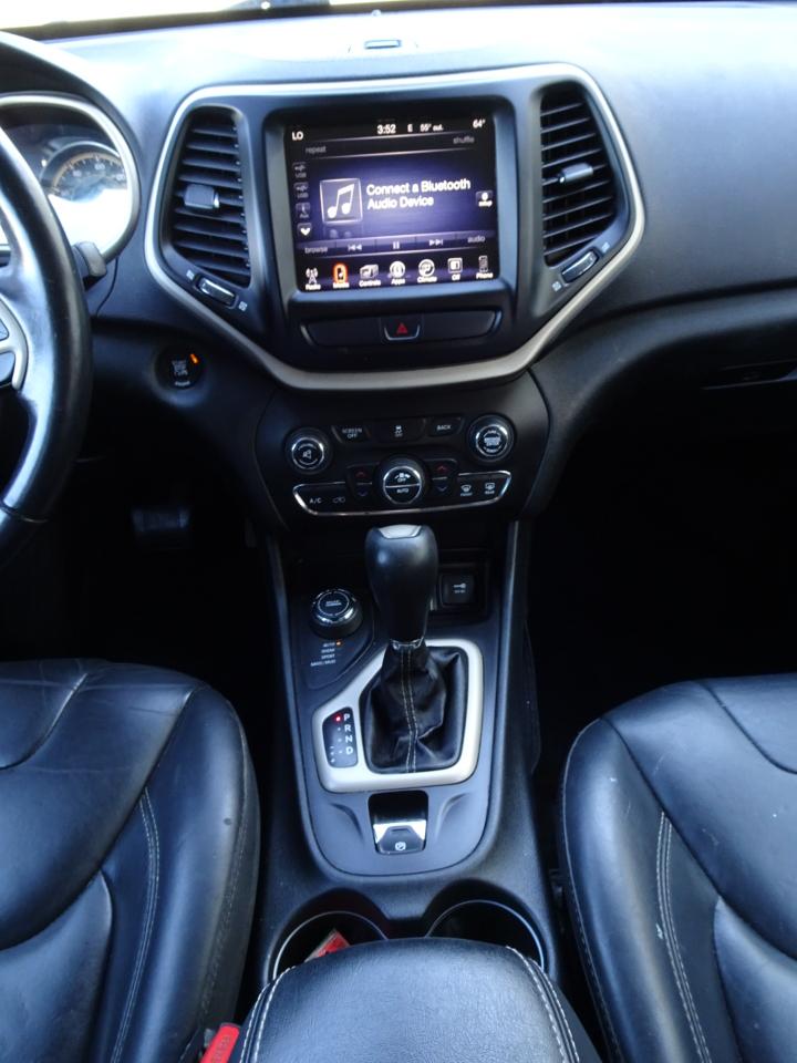 Jeep Cherokee 4WD 4dr Limited 2016