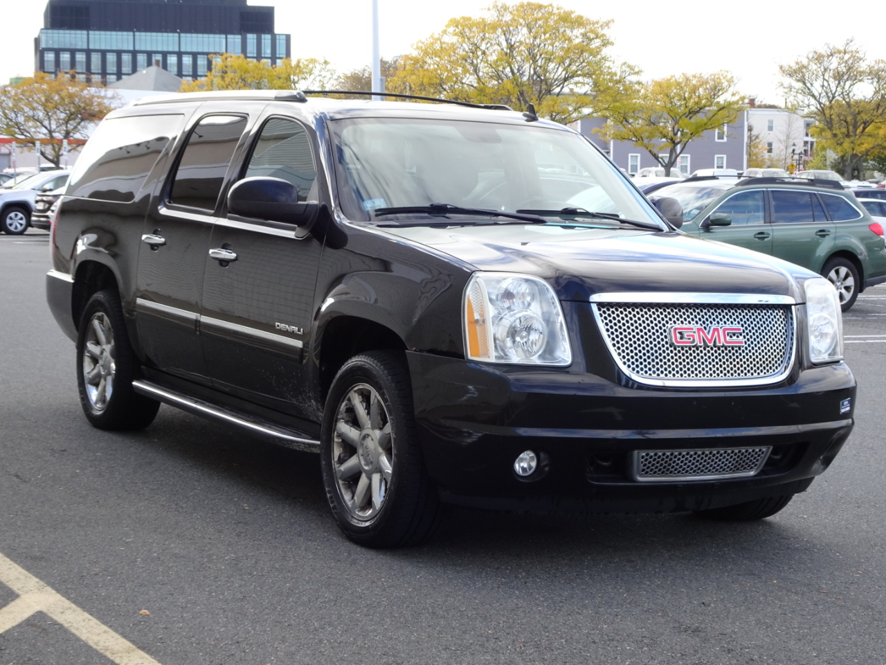 GMC Yukon XL AWD 4dr 1500 Denali 2013 GMC Yukon XL AWD 4dr 1500 Denali 2013