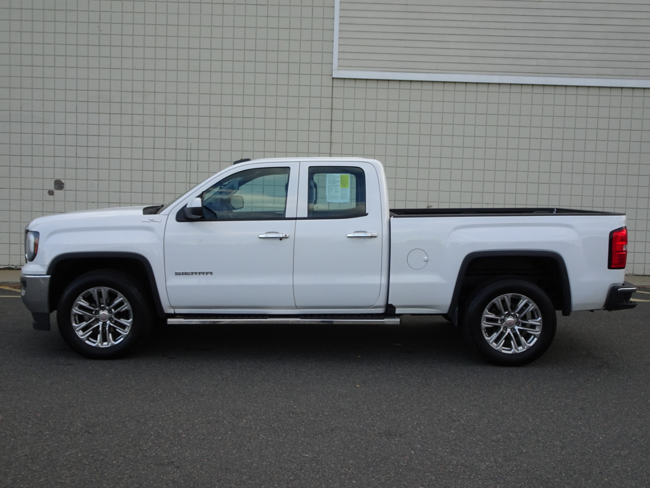 GMC Sierra 1500 4WD Double Cab 143.5" 2016 GMC Sierra 1500 4WD Double Cab 143.5" 2016