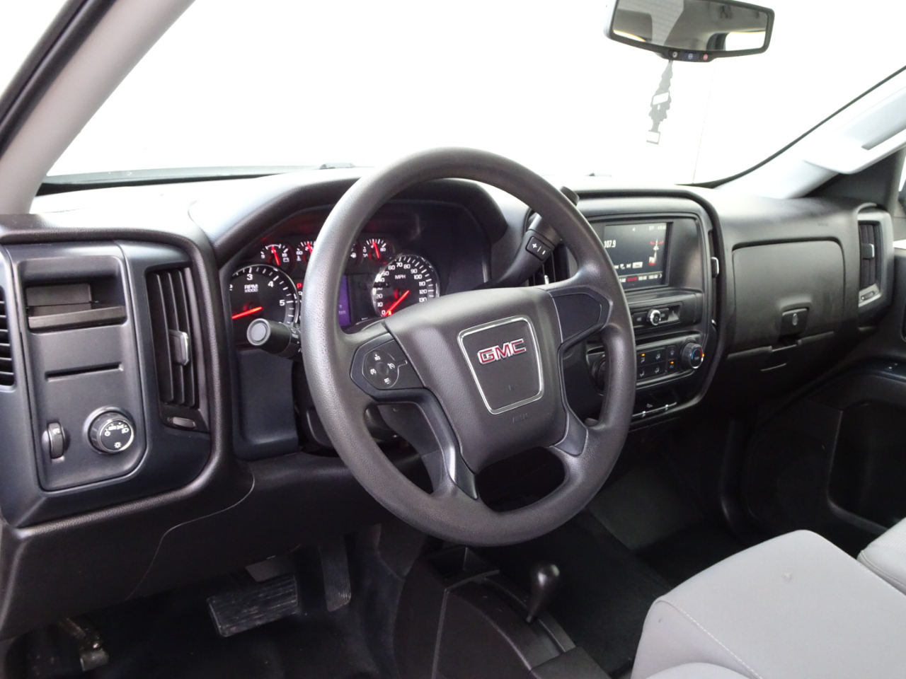 GMC Sierra 1500 4WD Double Cab 143.5" 2016 GMC Sierra 1500 4WD Double Cab 143.5" 2016
