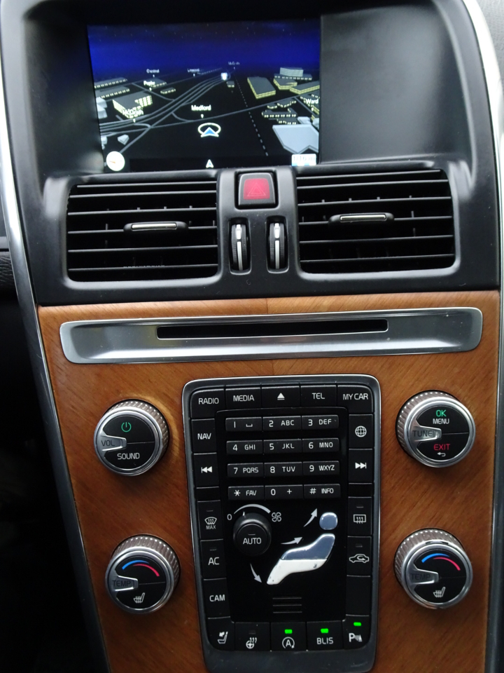 Volvo XC60 T6 AWD Inscription 2017 Volvo XC60 T6 AWD Inscription 2017