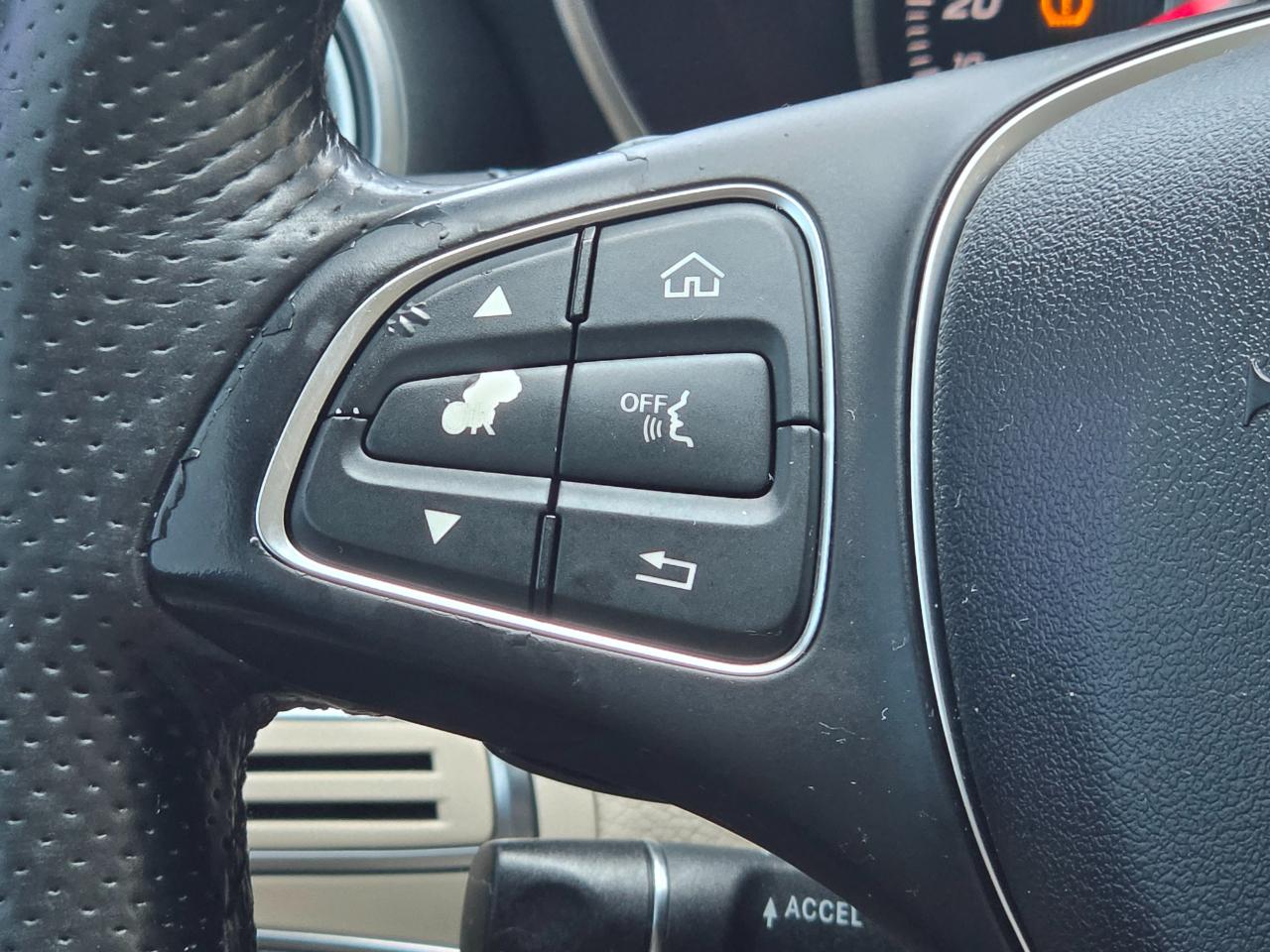 Mercedes-Benz C-Class 4dr Sdn C 300 4MATIC 2015