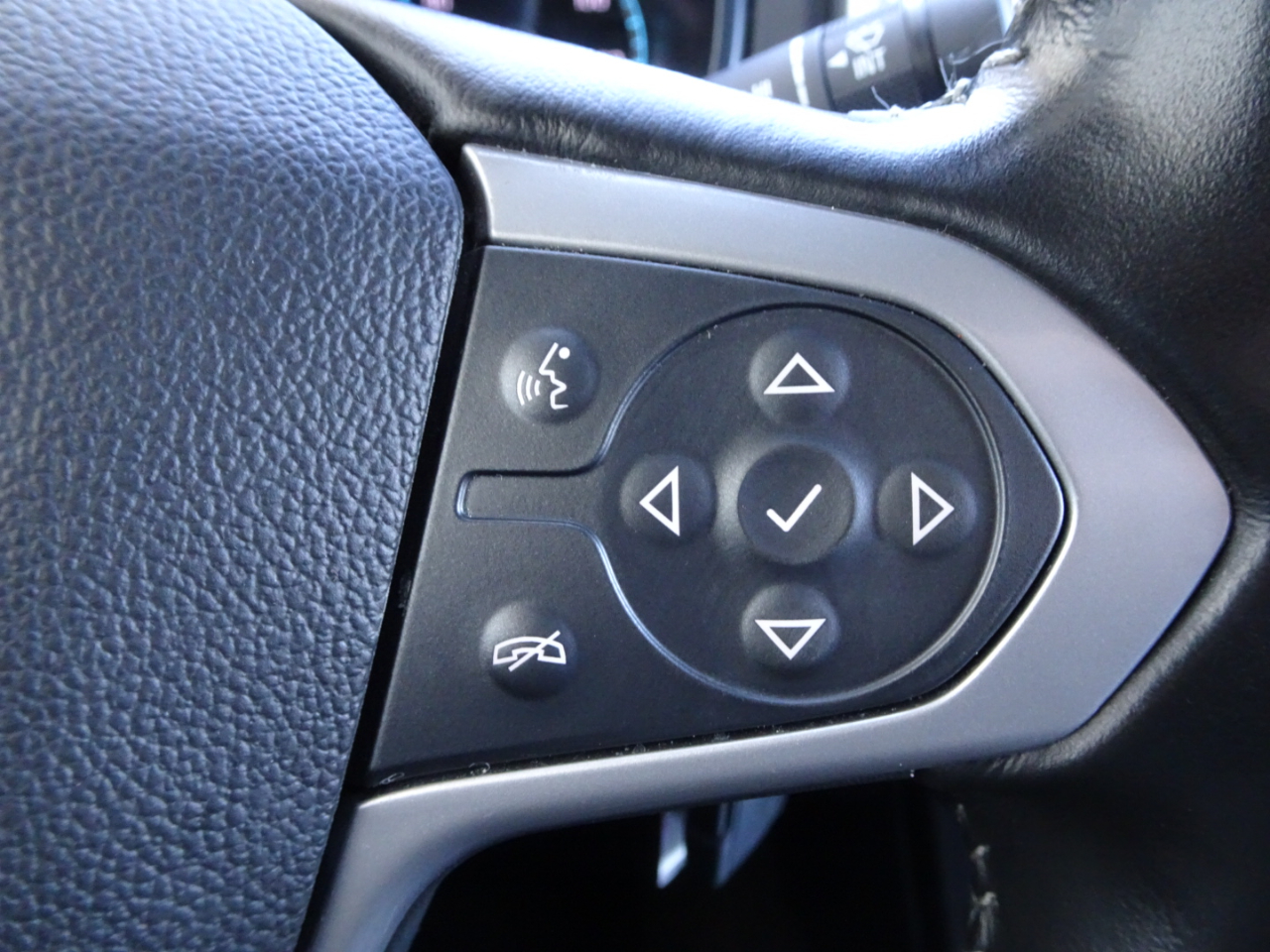 Chevrolet Colorado 4WD Crew Cab 128.3" LT 2018