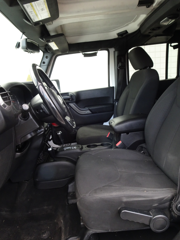 Jeep Wrangler Unlimited 4WD 4dr Sport 2016