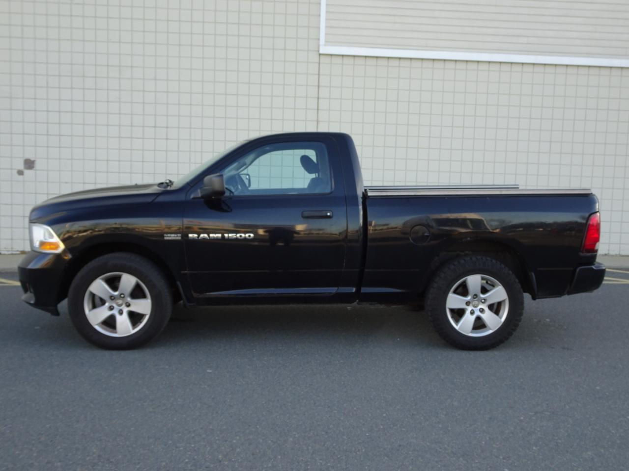 RAM 1500 2WD Reg Cab 120.5" Express 2012