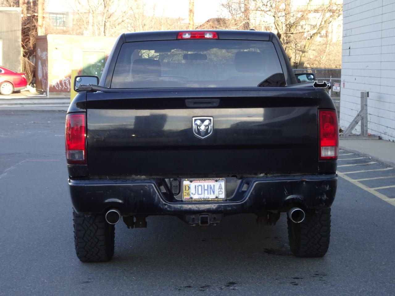 RAM 1500 2WD Reg Cab 120.5" Express 2012