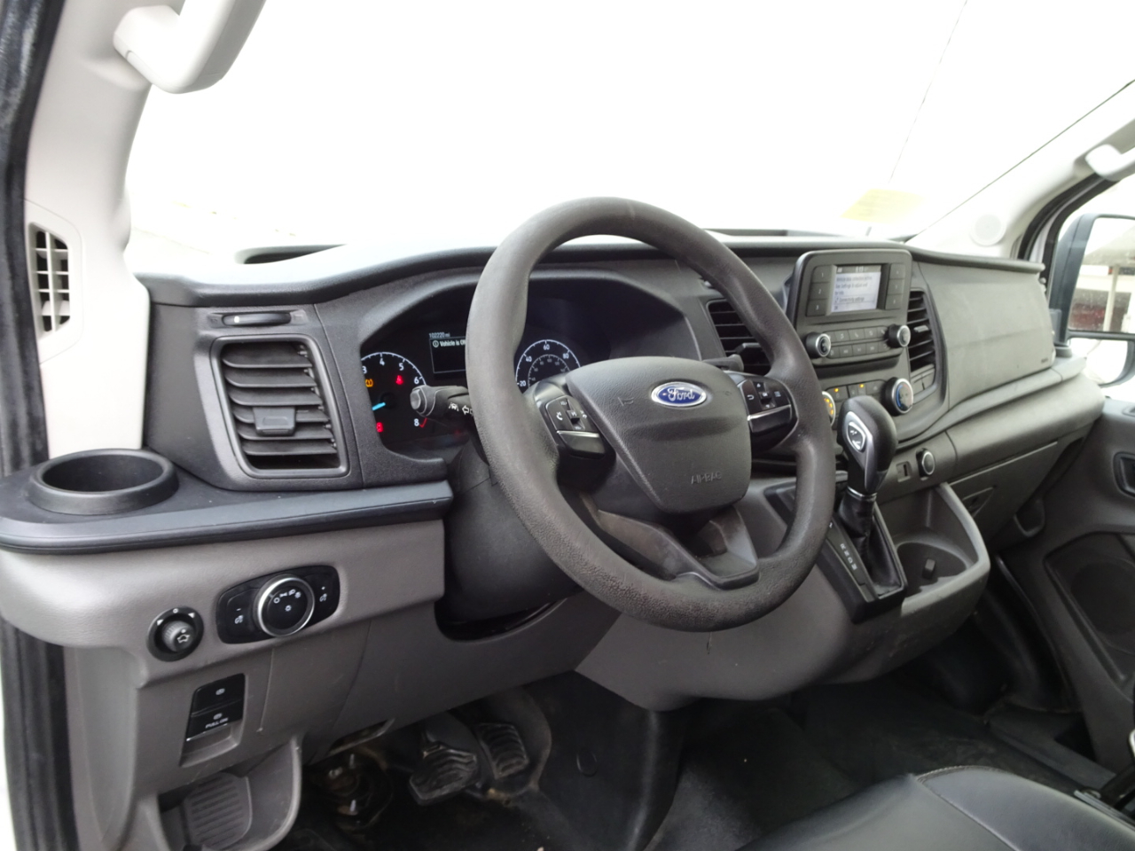 Ford Transit Cargo Van T-250 130" Med Rf 9070 GVWR RWD 2021