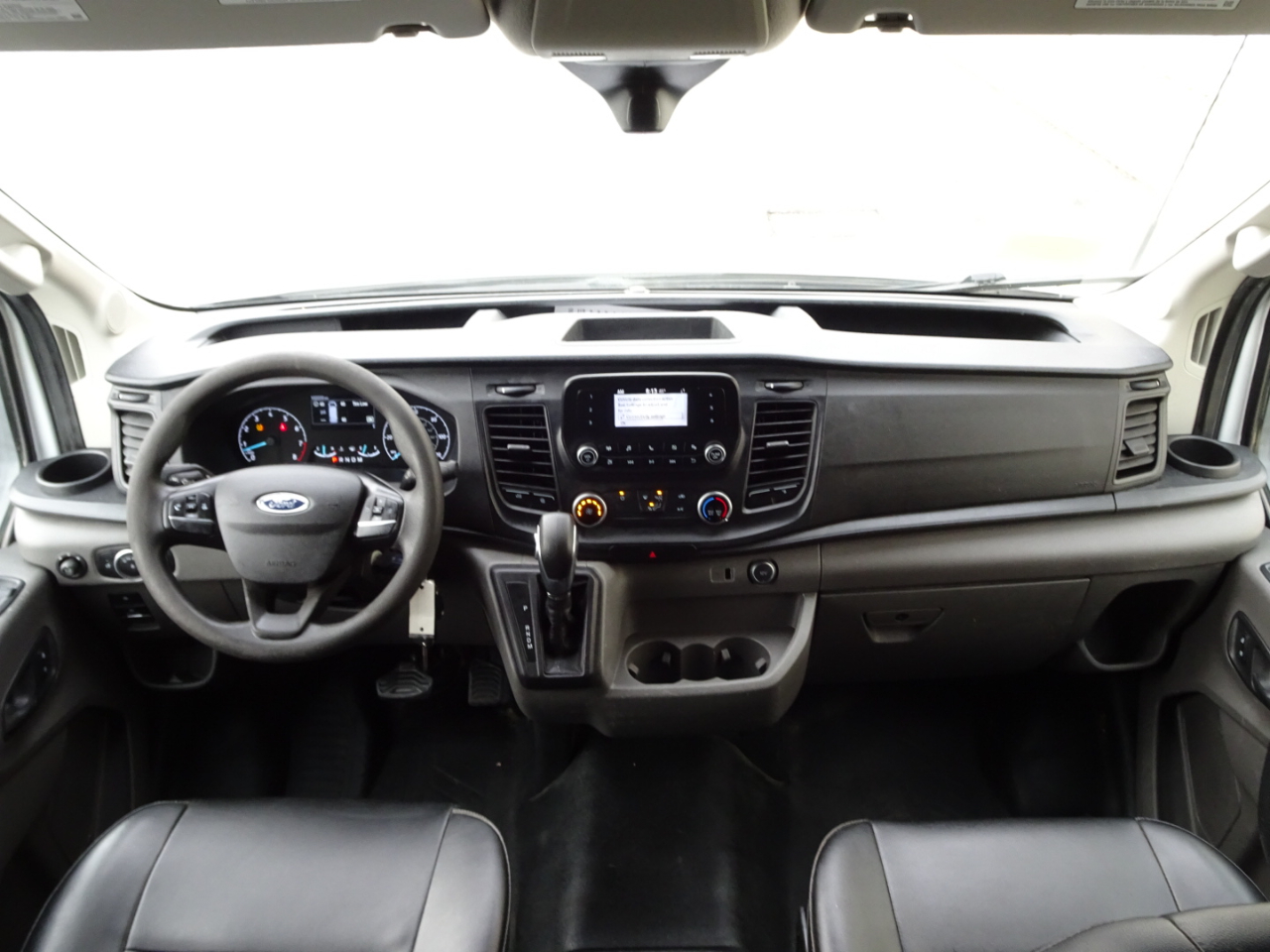 Ford Transit Cargo Van T-250 130" Med Rf 9070 GVWR RWD 2021