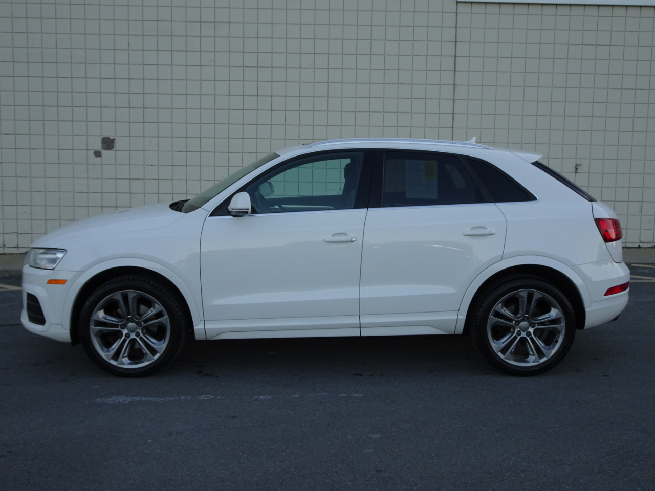 Audi Q3 quattro 4dr Premium Plus 2016