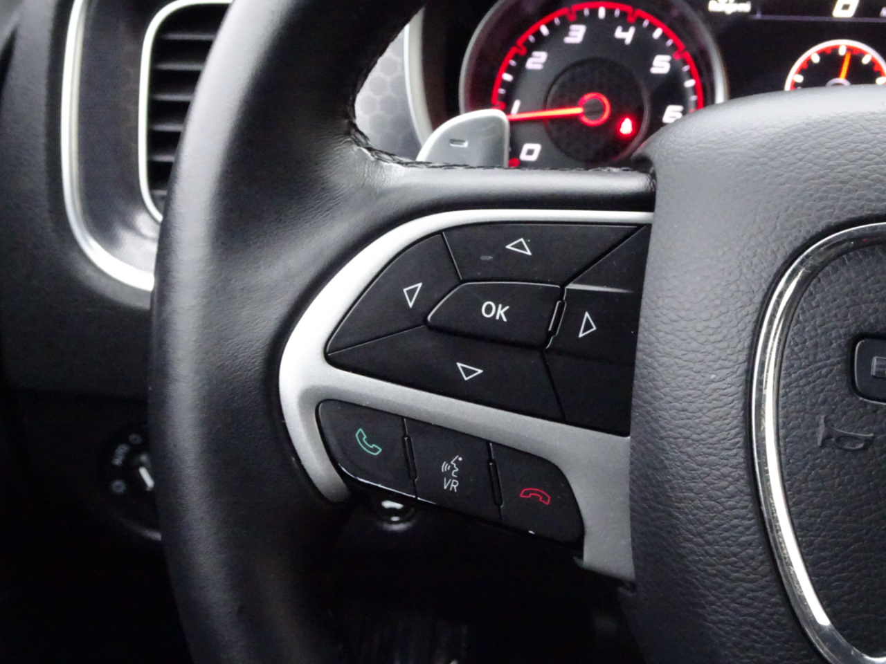 Dodge Charger 4dr Sdn SXT AWD 2016