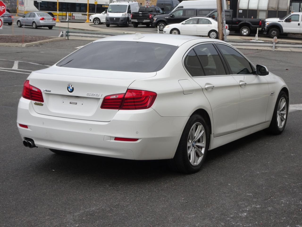 BMW 5 Series 4dr Sdn 528i xDrive AWD 2015