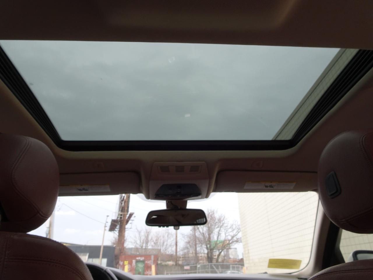 BMW 5 Series 4dr Sdn 528i xDrive AWD 2015