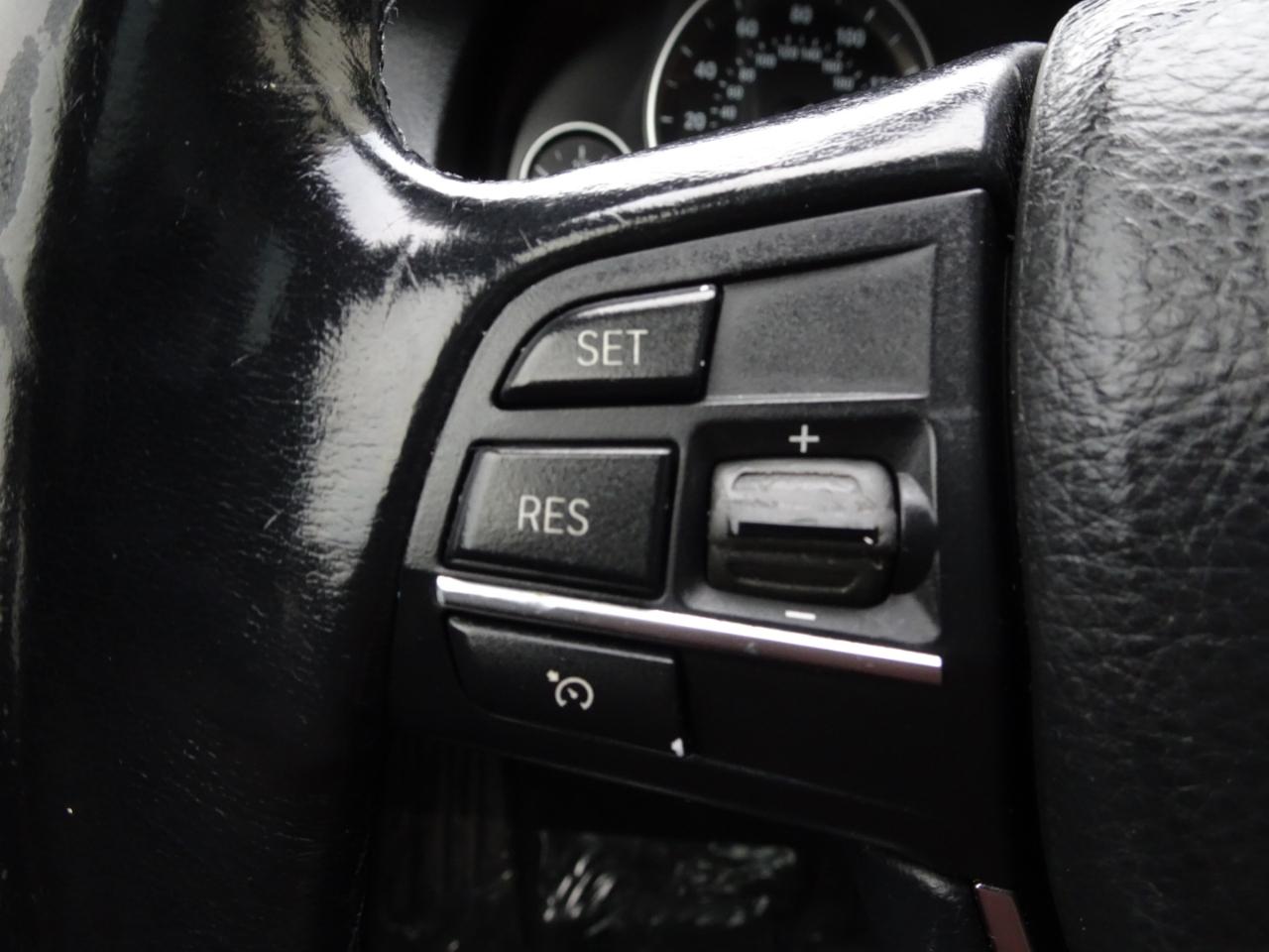 BMW 5 Series 4dr Sdn 528i xDrive AWD 2015