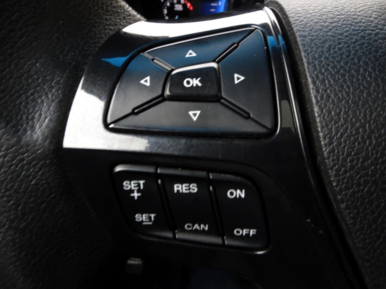 Ford Explorer XLT 4WD 2017