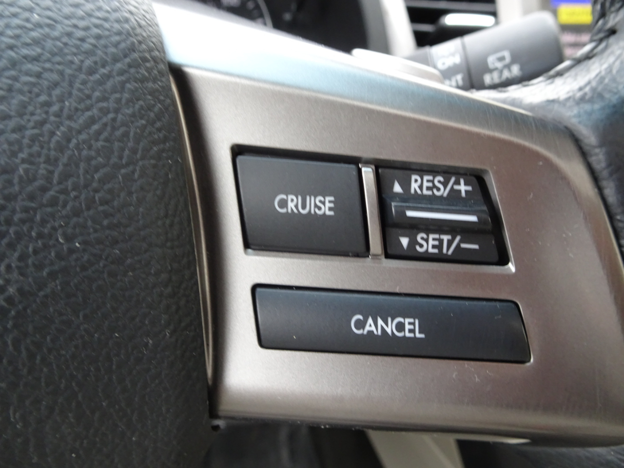 Subaru Outback 4dr Wgn H4 Auto 2.5i Limited 2012