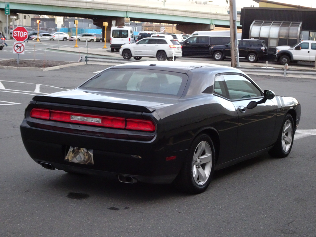 Dodge Challenger 2dr Cpe R/T 2010