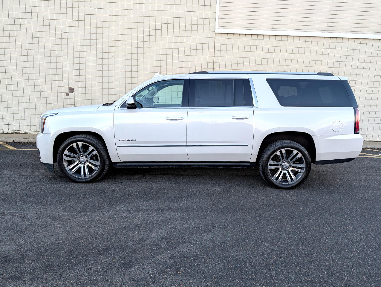 GMC Yukon XL 4WD 4dr Denali 2018