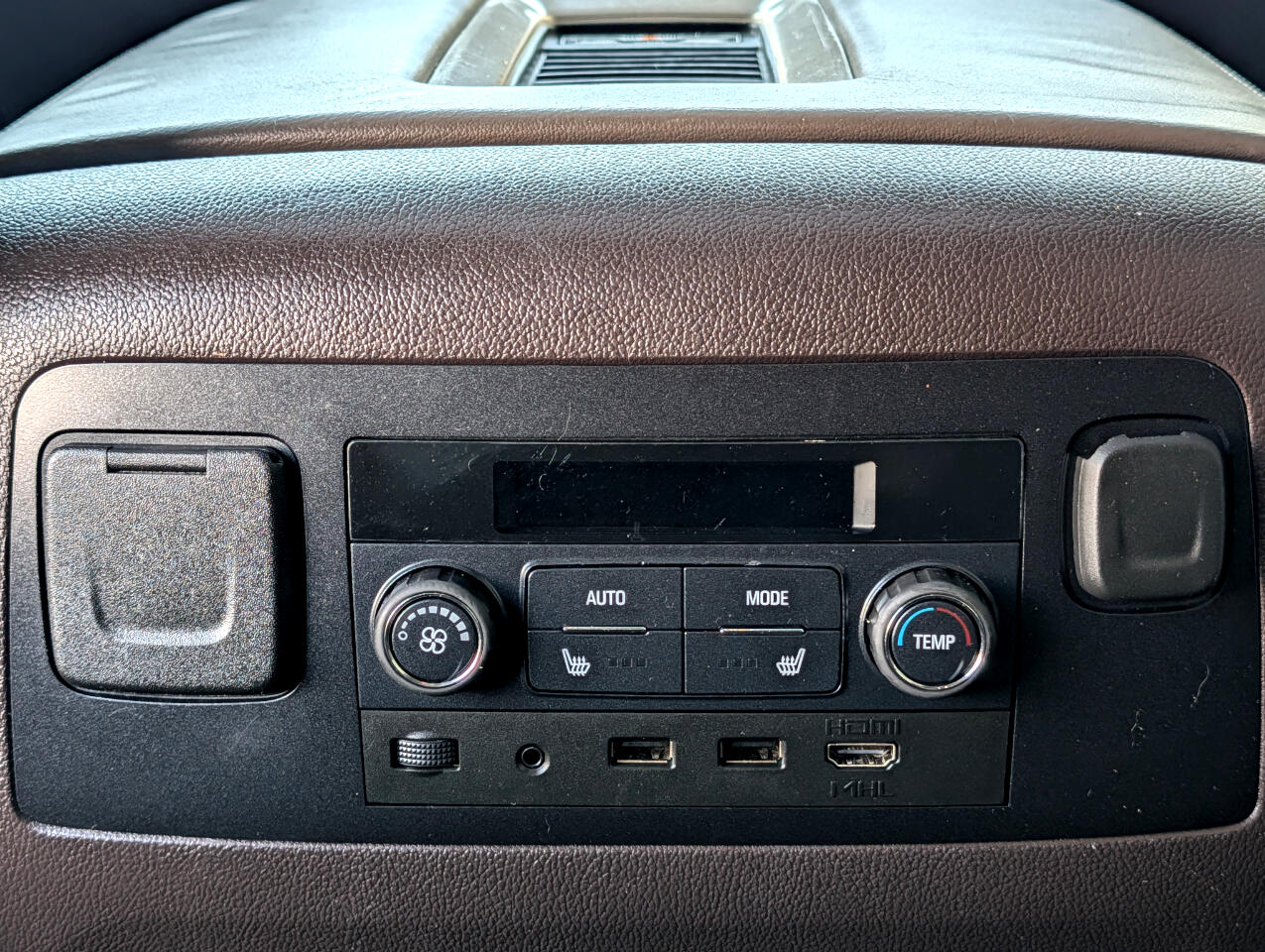 GMC Yukon XL 4WD 4dr Denali 2018