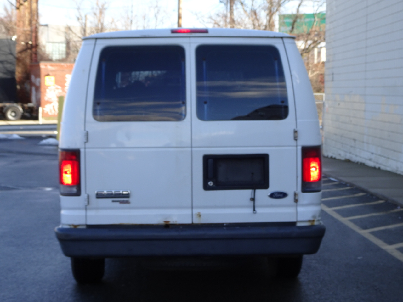 Ford Econoline Wagon E-350 Super Duty Ext XLT 2008
