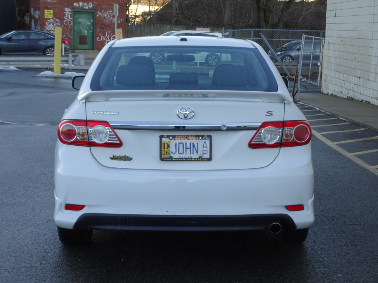 Toyota Corolla 4dr Sdn Manual S (Natl) 2012