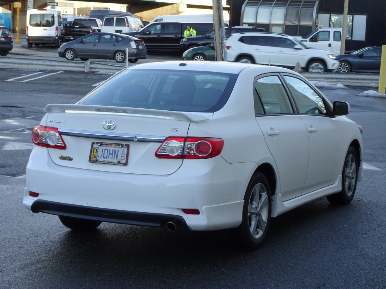 Toyota Corolla 4dr Sdn Manual S (Natl) 2012