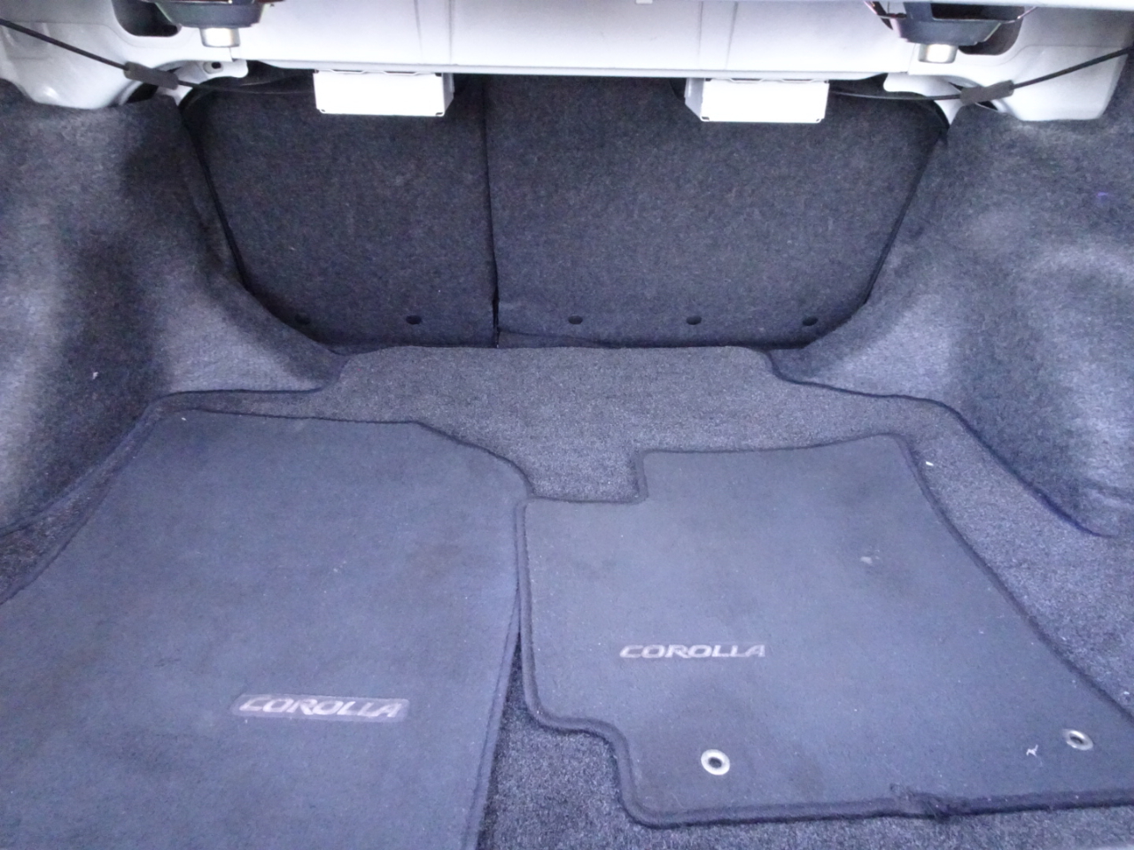 Toyota Corolla 4dr Sdn Manual S (Natl) 2012