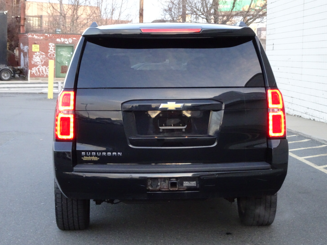 Chevrolet Suburban 2WD 4dr LT 2015