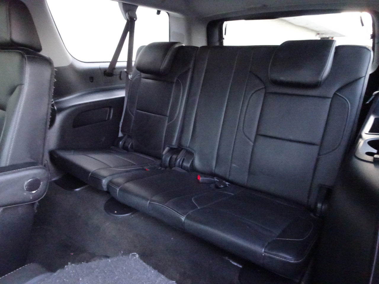 Chevrolet Suburban 2WD 4dr LT 2015