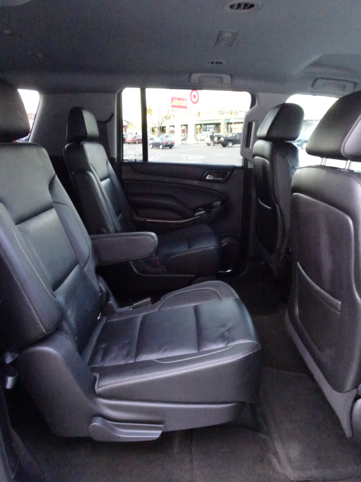 Chevrolet Suburban 2WD 4dr LT 2015