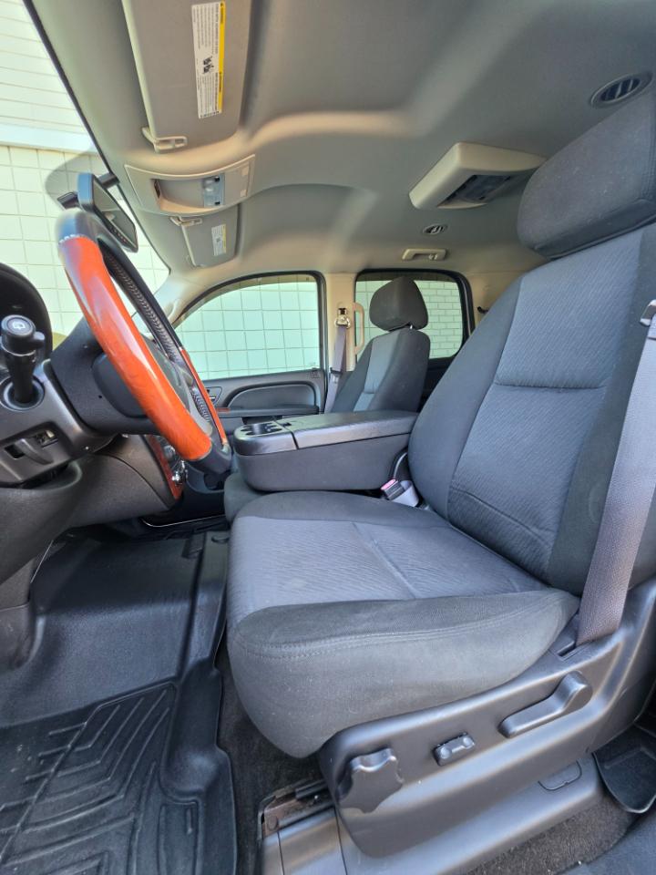 Chevrolet Tahoe 4WD 4dr 1500 LS 2013