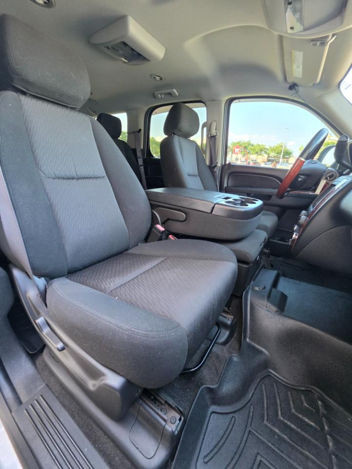 Chevrolet Tahoe 4WD 4dr 1500 LS 2013