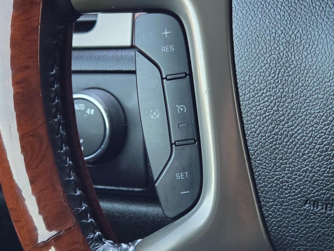 Chevrolet Tahoe 4WD 4dr 1500 LS 2013