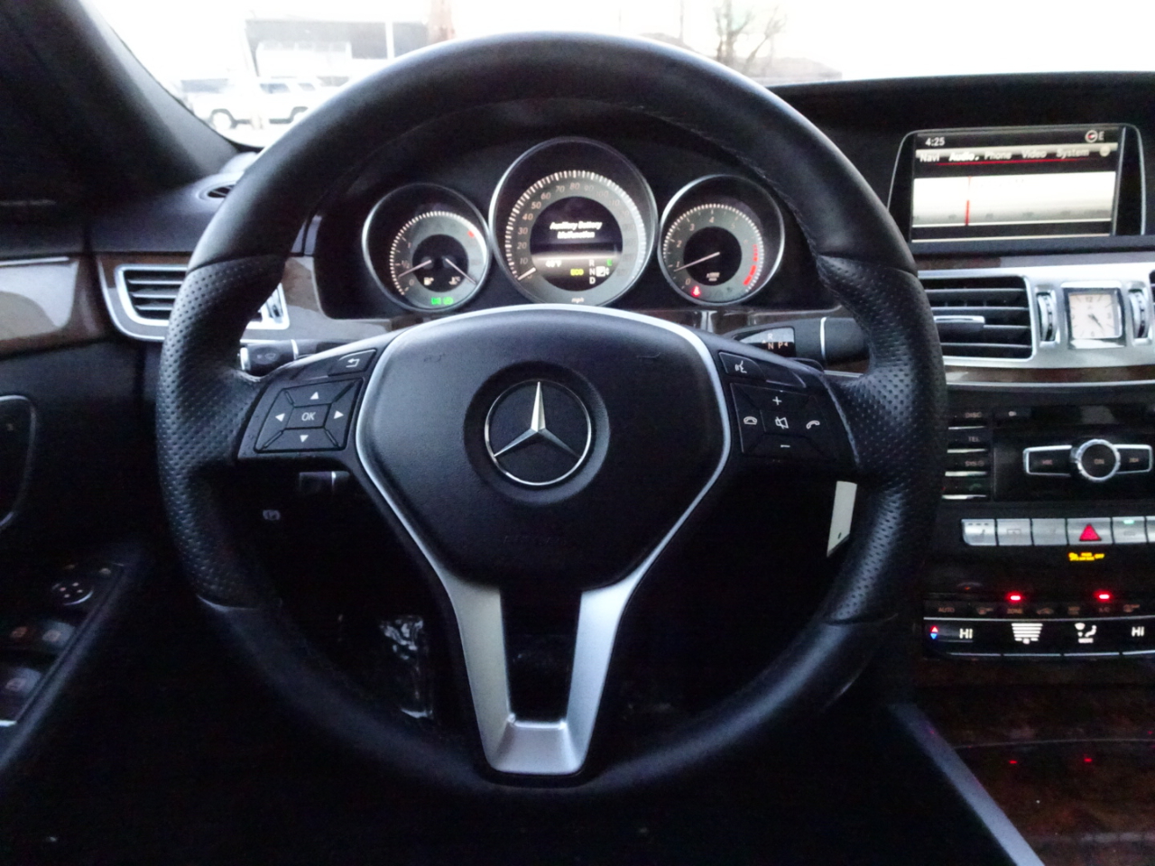 Mercedes-Benz E-Class 4dr Sdn E 350 Sport 4MATIC 2014