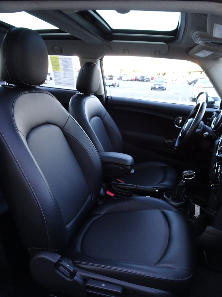 MINI Hardtop 2 Door Cooper FWD 2017