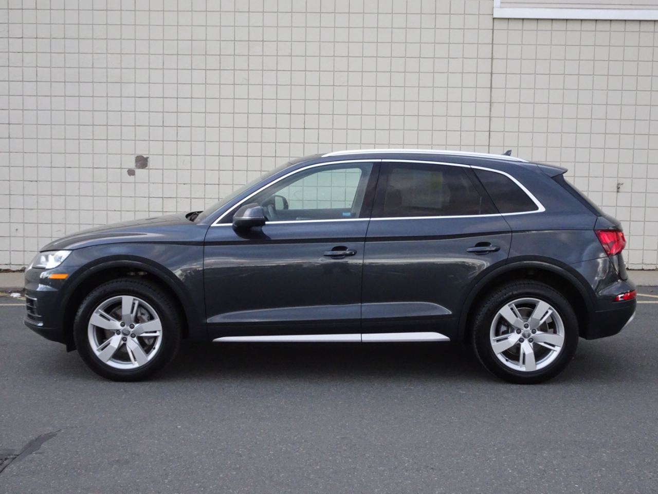 Audi Q5 Premium Plus 45 TFSI quattro 2019