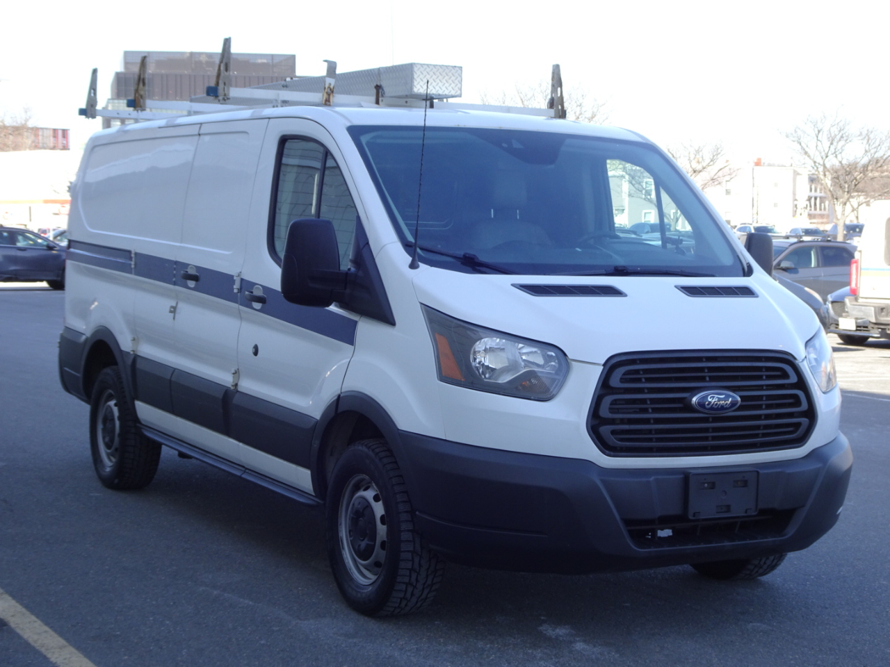 Ford Transit Van T-250 130" Low Rf 9000 GVWR Swing-Out RH Dr 2017