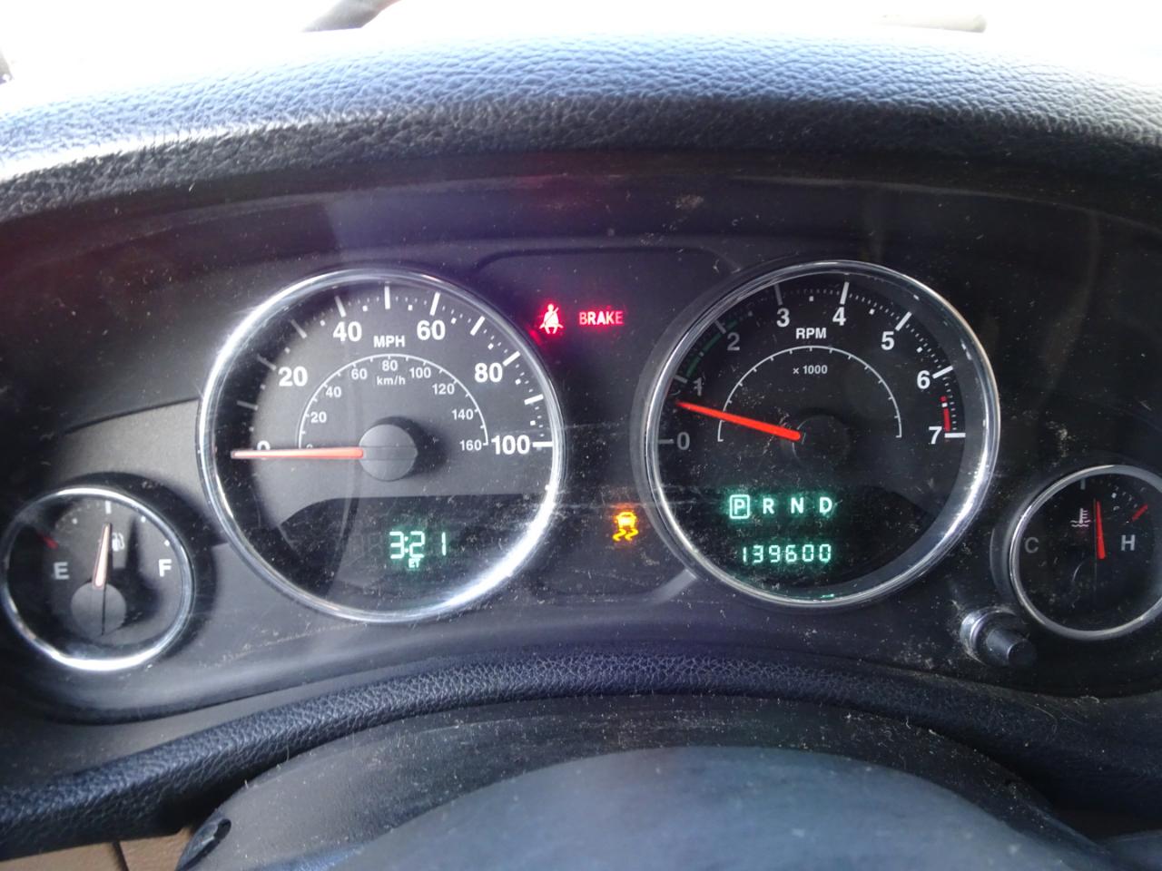 Jeep Wrangler Unlimited 4WD 4dr Sahara 2012