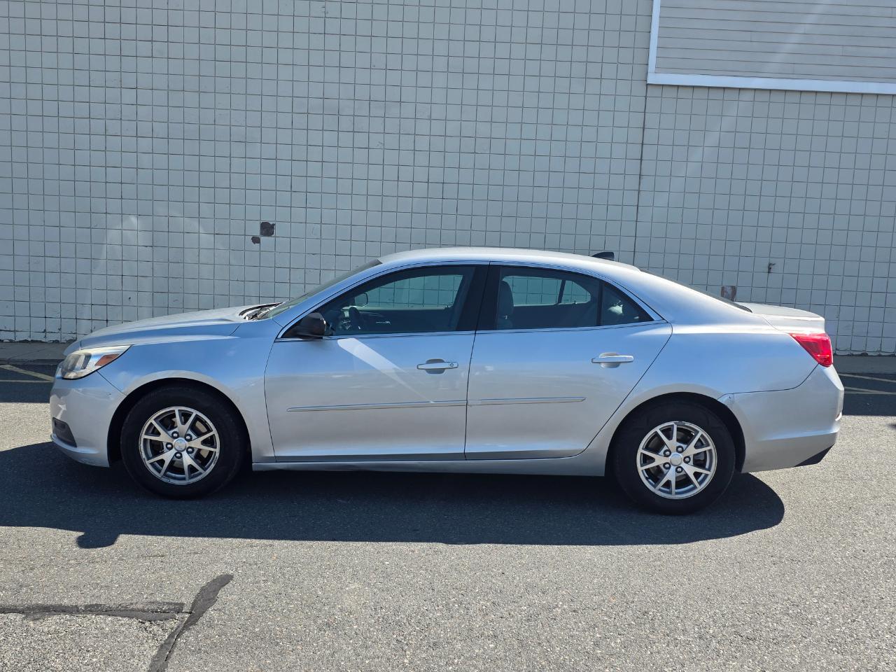 Chevrolet Malibu 4dr Sdn LS w/1FL 2014
