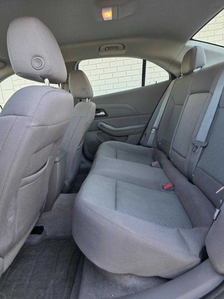 Chevrolet Malibu 4dr Sdn LS w/1FL 2014