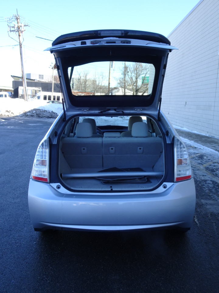 Toyota Prius 5dr HB III (Natl) 2011