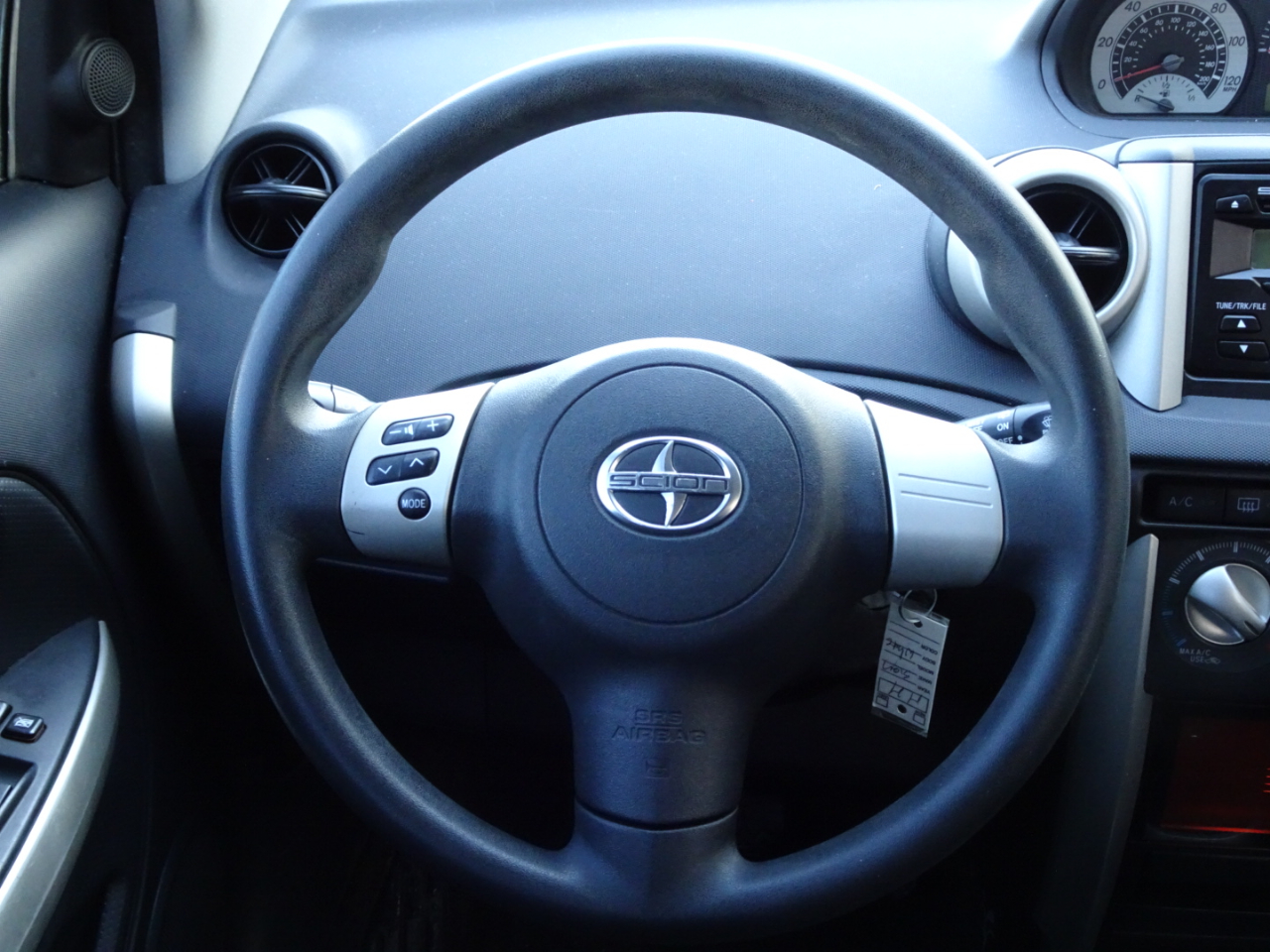 Scion xA 4dr HB Manual (Natl) 2006