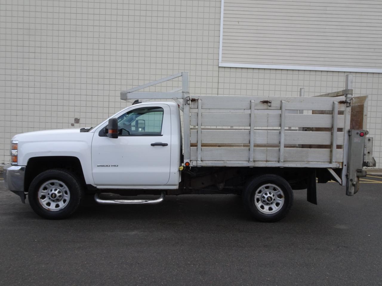 Chevrolet Silverado 2500HD 4WD Reg Cab 133.6" Work Truck 2016