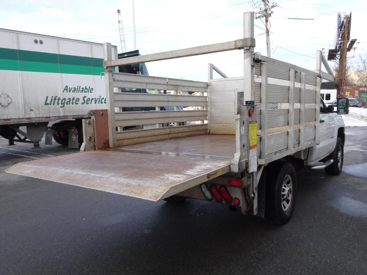Chevrolet Silverado 2500HD 4WD Reg Cab 133.6" Work Truck 2016