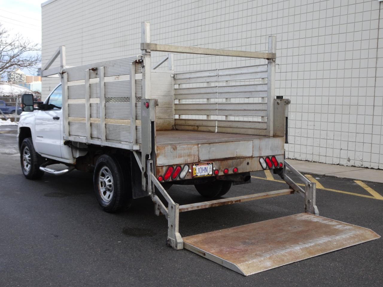 Chevrolet Silverado 2500HD 4WD Reg Cab 133.6" Work Truck 2016