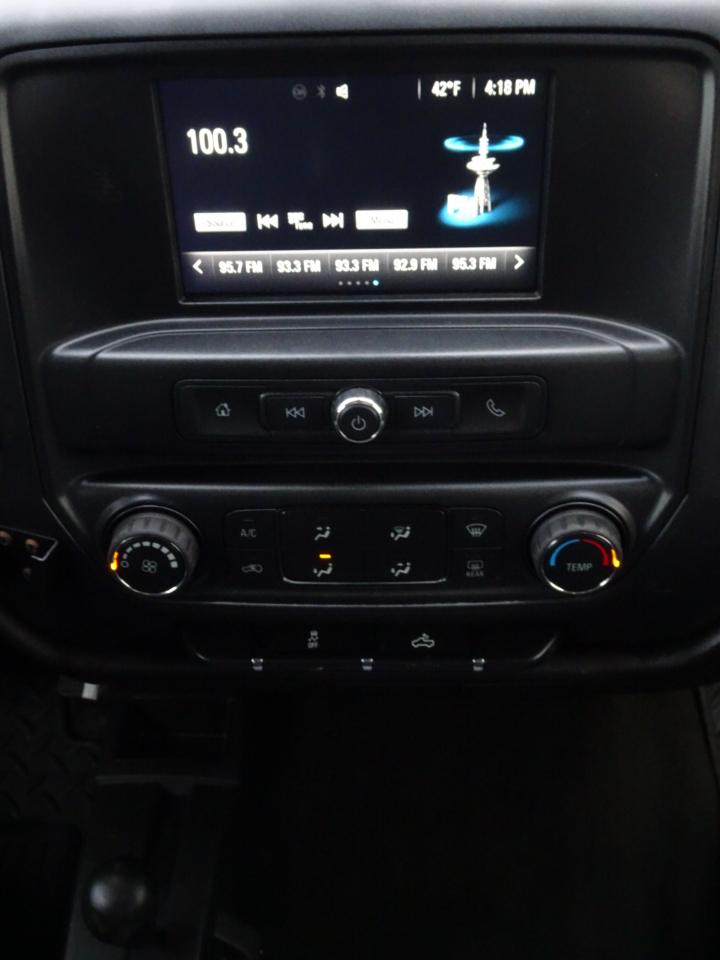 Chevrolet Silverado 2500HD 4WD Reg Cab 133.6" Work Truck 2016