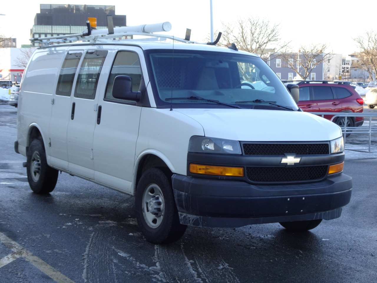 Chevrolet Express Cargo Van RWD 2500 135" 2018